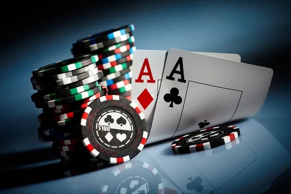 Animasi putaran bonus Galactic Gems dengan multiplier dan simbol wild yang bersinar